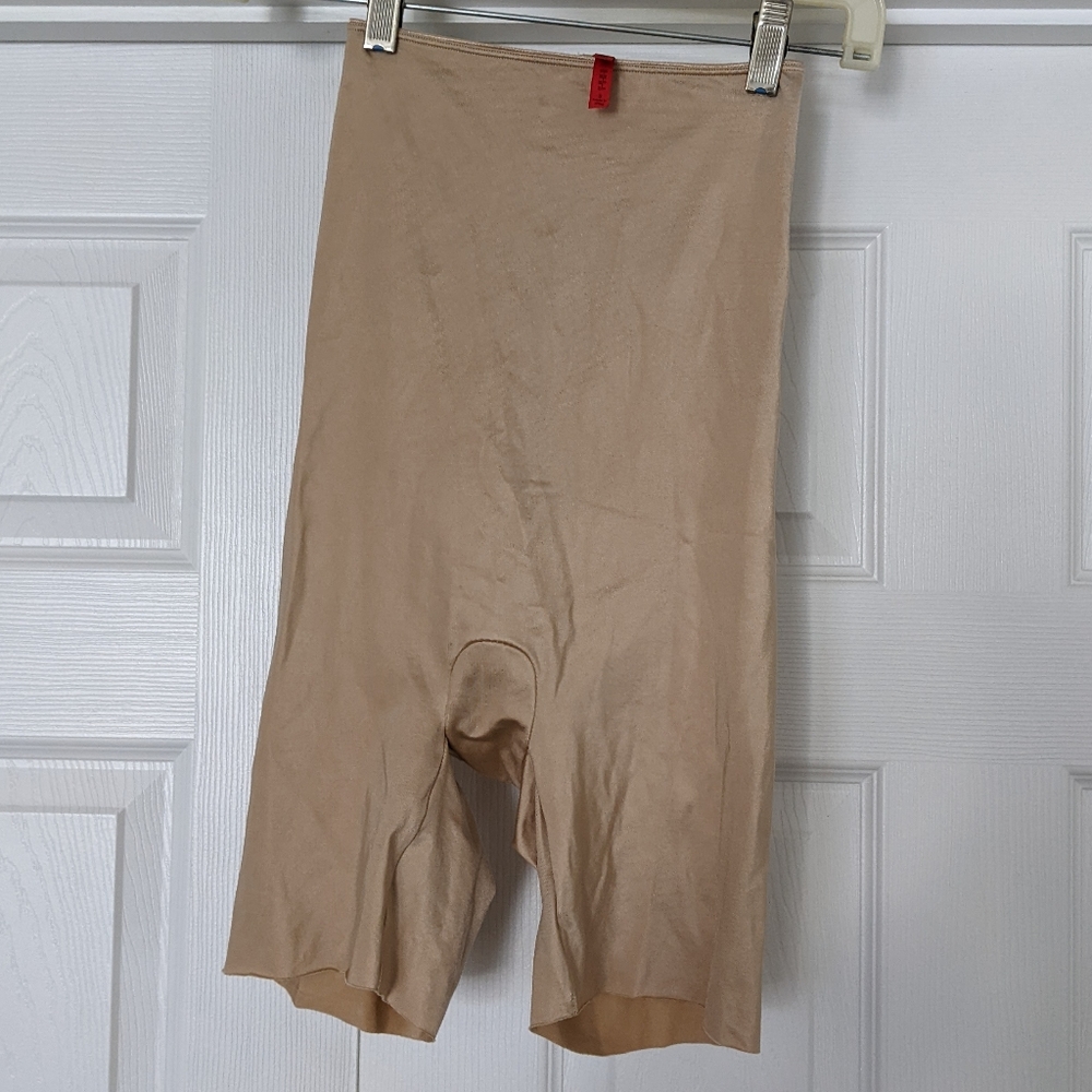 NWOT Spanx Shapewear High Waist Shorts